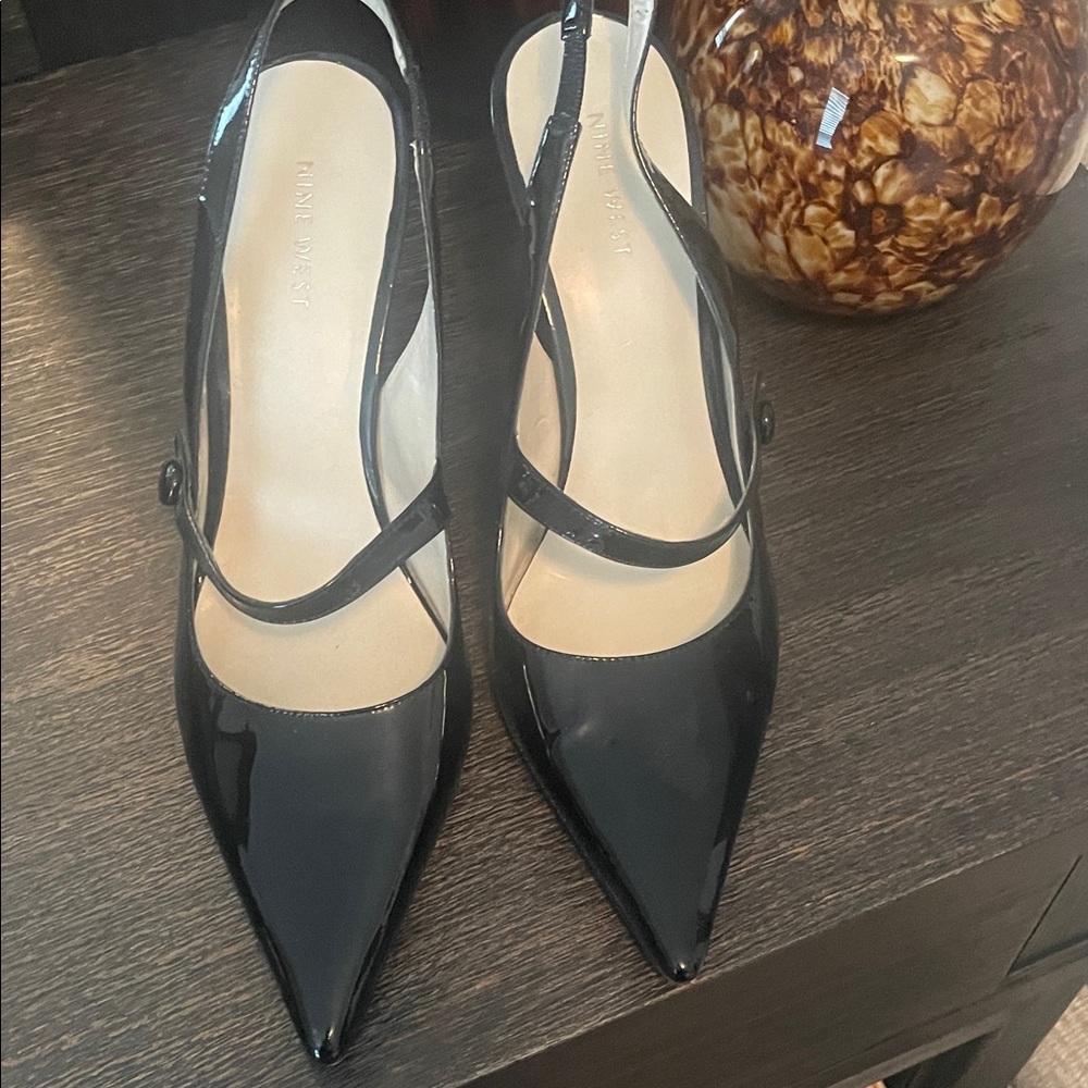 Nine West Black Patent Slingback Heels - Picture 4 of 4